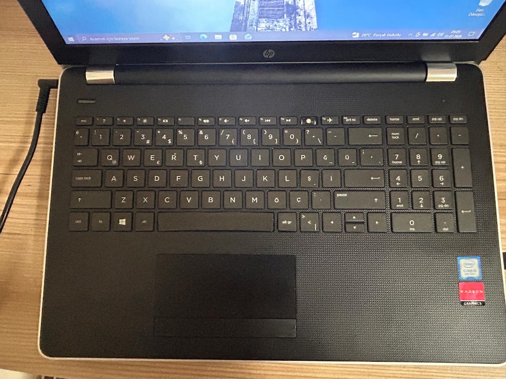 HP 15-BS107NT NOTEBOOK - 8