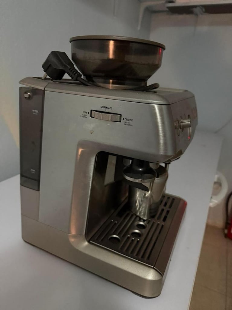 Satılık Breville Barista Express espresso makinesi - 3