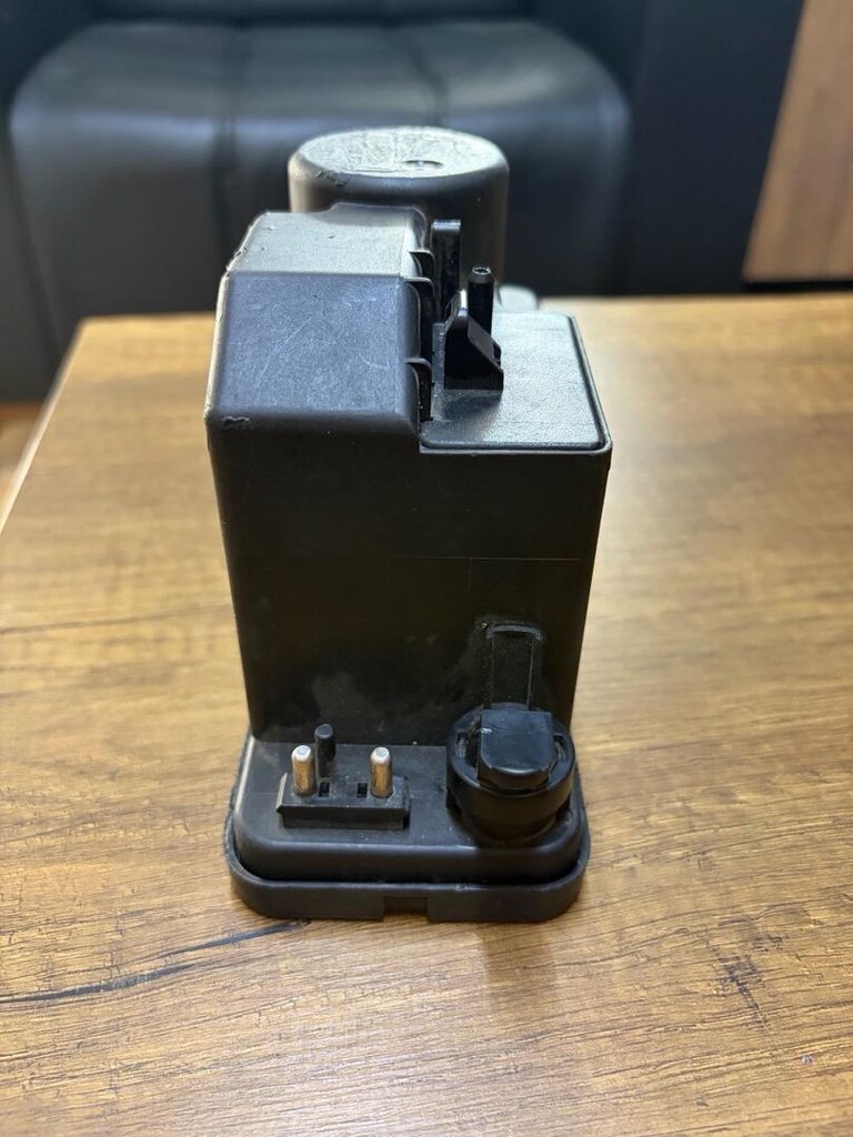 MERCEDES W124 MERKEZİ KİLİT POMPASI 1248001348 ORJ ÇIKMA ÇALIŞIR DURUM - 3