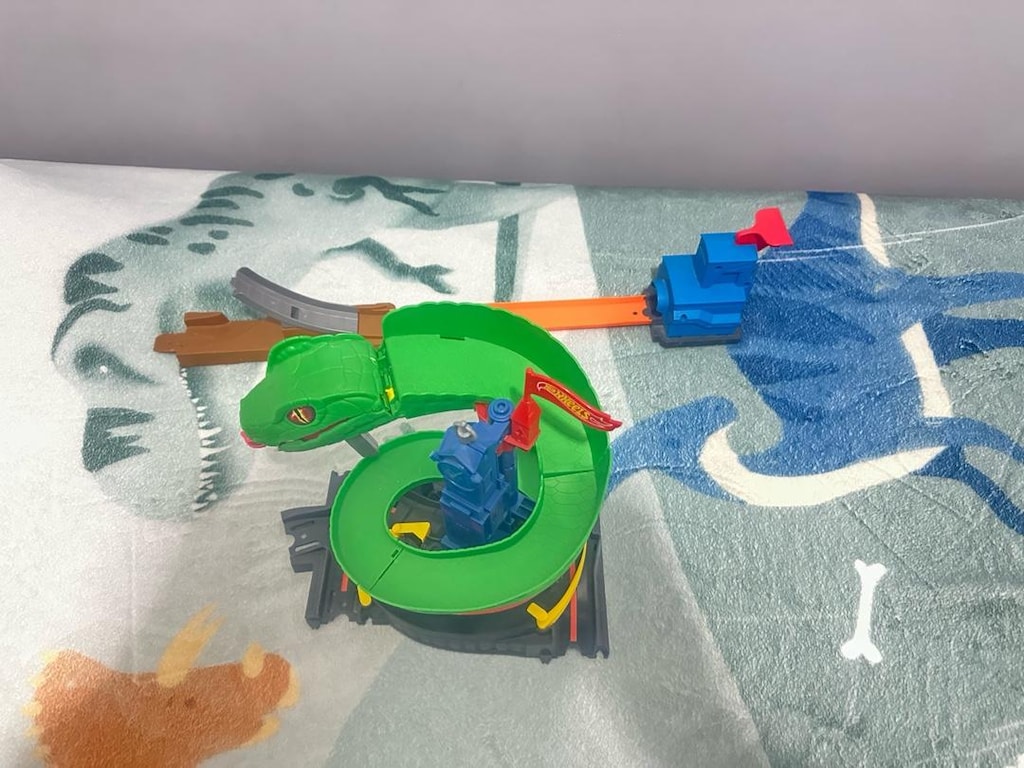 Orjinal Hot wheels yılan cobra seti o
