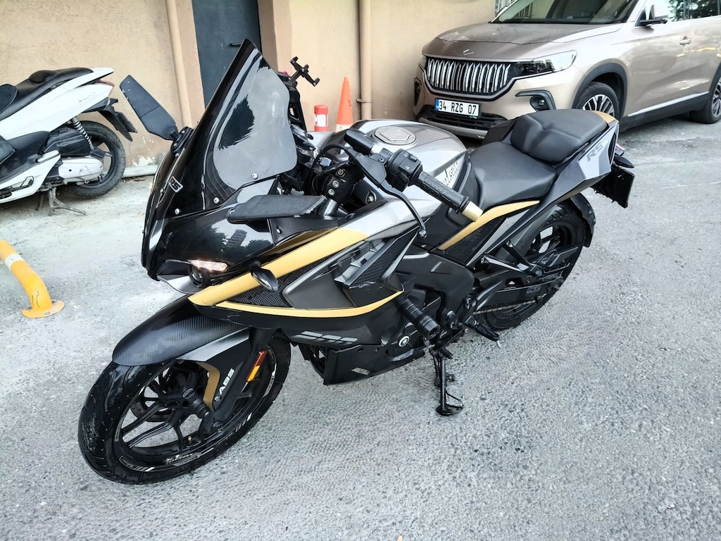 Bajaj Pulsar RS 200 | Orijinal KM | Bakımlı | Masrafsız - 2