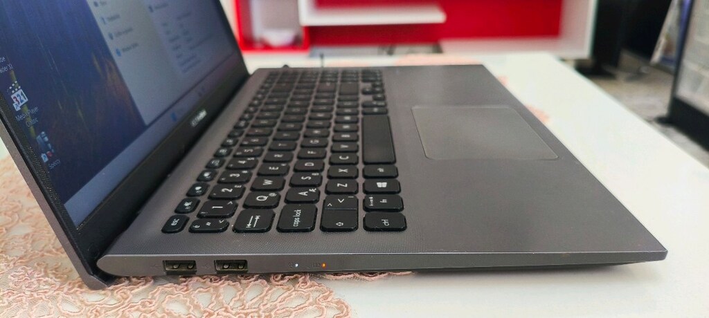 ASUS VİVOBOK 15. GRAFİK_ AMD RYZEN 5_12GB DDR4_4GB AMD EK_FUL HD_SSD - 6