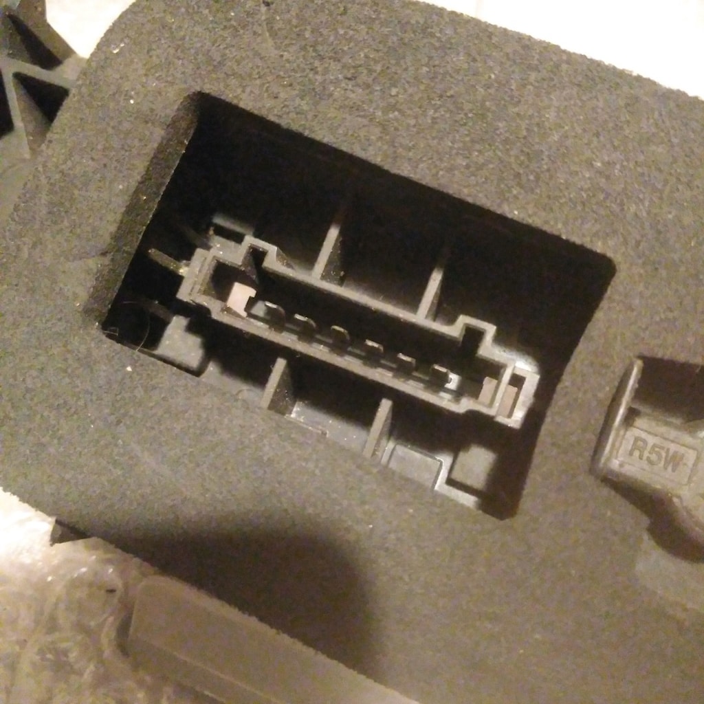 MERCEDES SPRİNTER W906 ARKA STOP DUY KASASI - 4