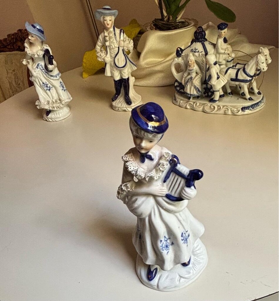 El Boyaması Avrupa Şapkalı Kadın Biblo - 2