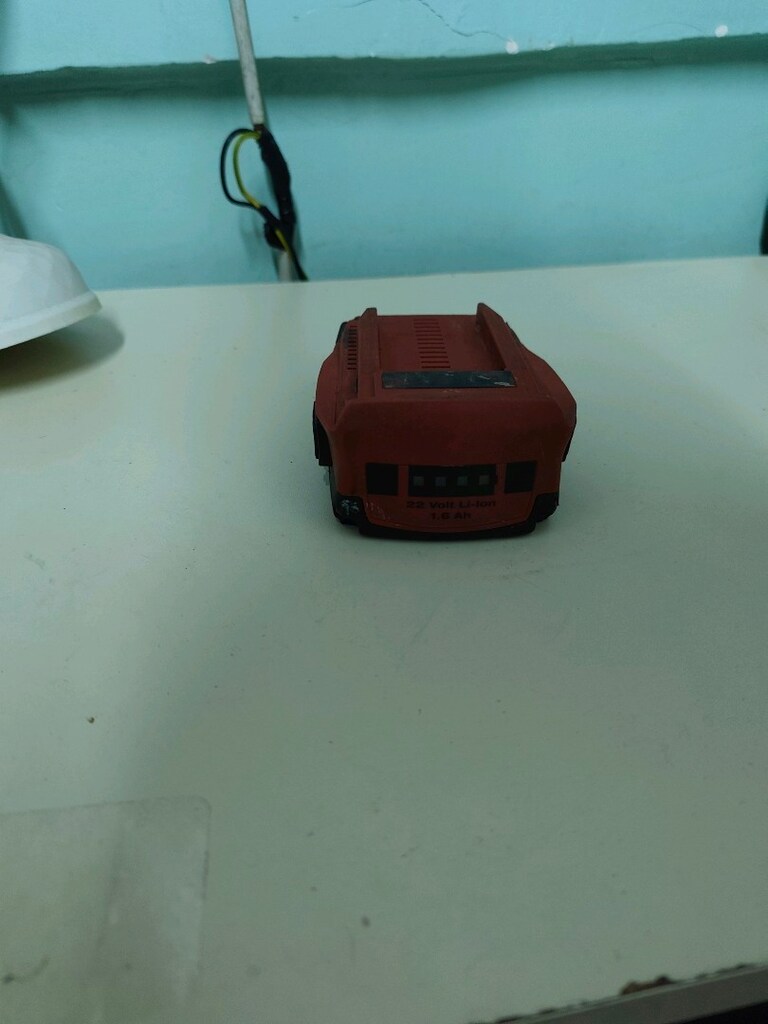 Hilti batarya - 3