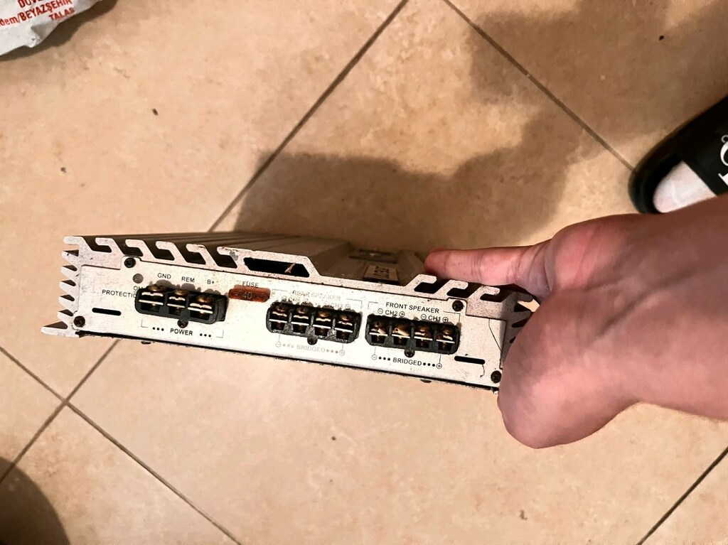 2 ADET PIONER HÖPARLÖR 2 ADET CADENCE 1 ADET JAMESSEN USA 505 ANFİ - 6