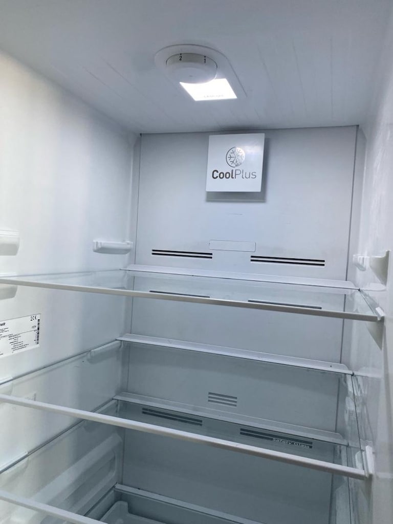Arçelik Buzdolabı 260364 MI/MB - 4