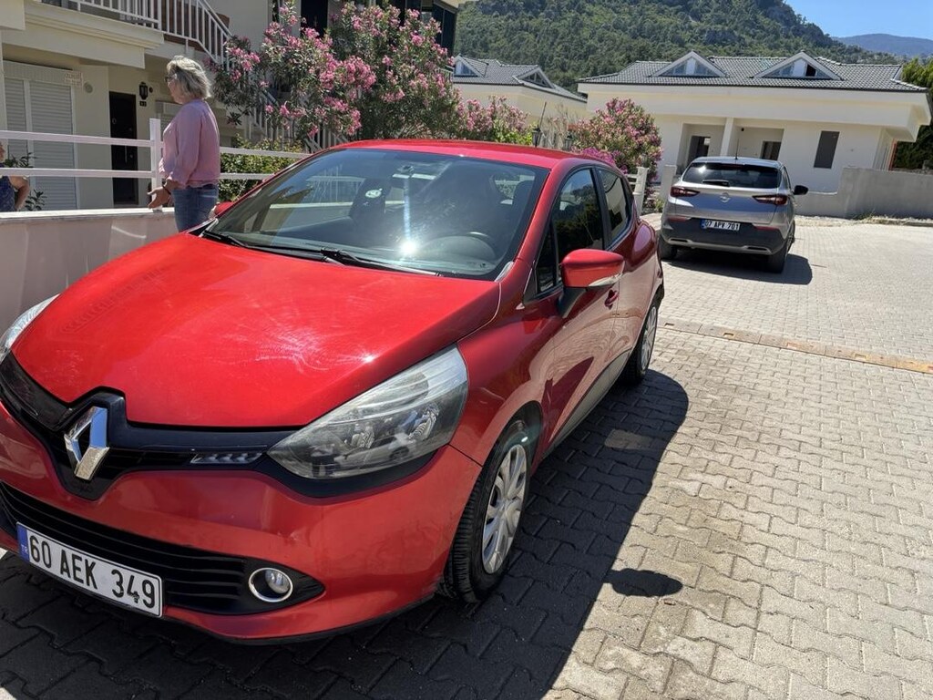 Kırmızı Renault clio düşük km - 4