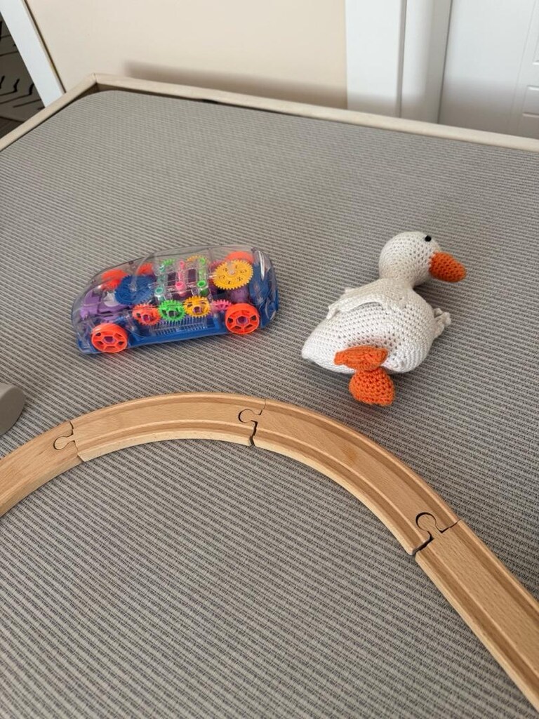 oyuncak tren ve diğer oyuncaklar - 2