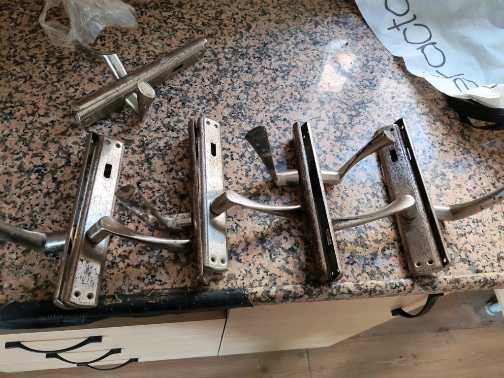 AHŞAH KAPI KULPU TANE 100 TL HEPSİ400 TL YER BUCA - 3