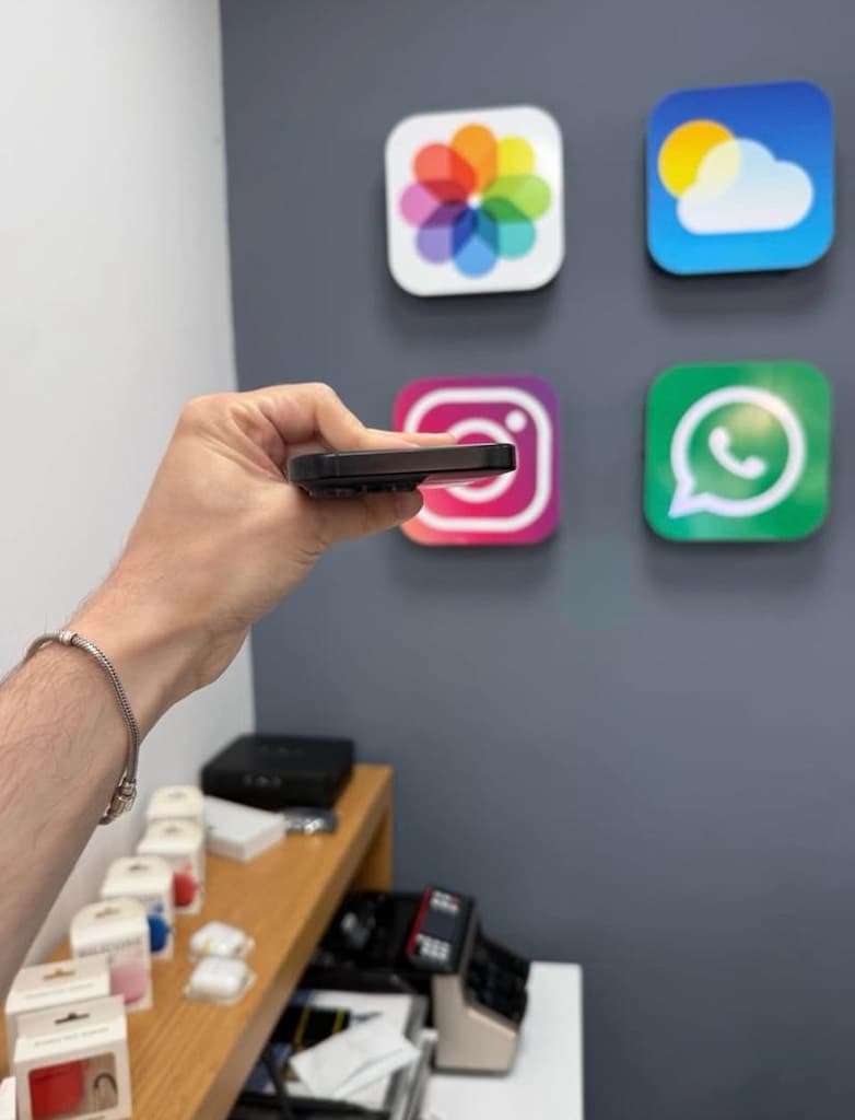 İphone 16 Pro 128 Gb Siyah Temiz - 4