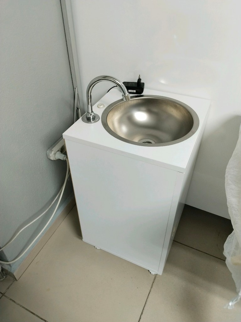 sıfır hiç kullanılmamış seyyar lavabo acil satilik - 2