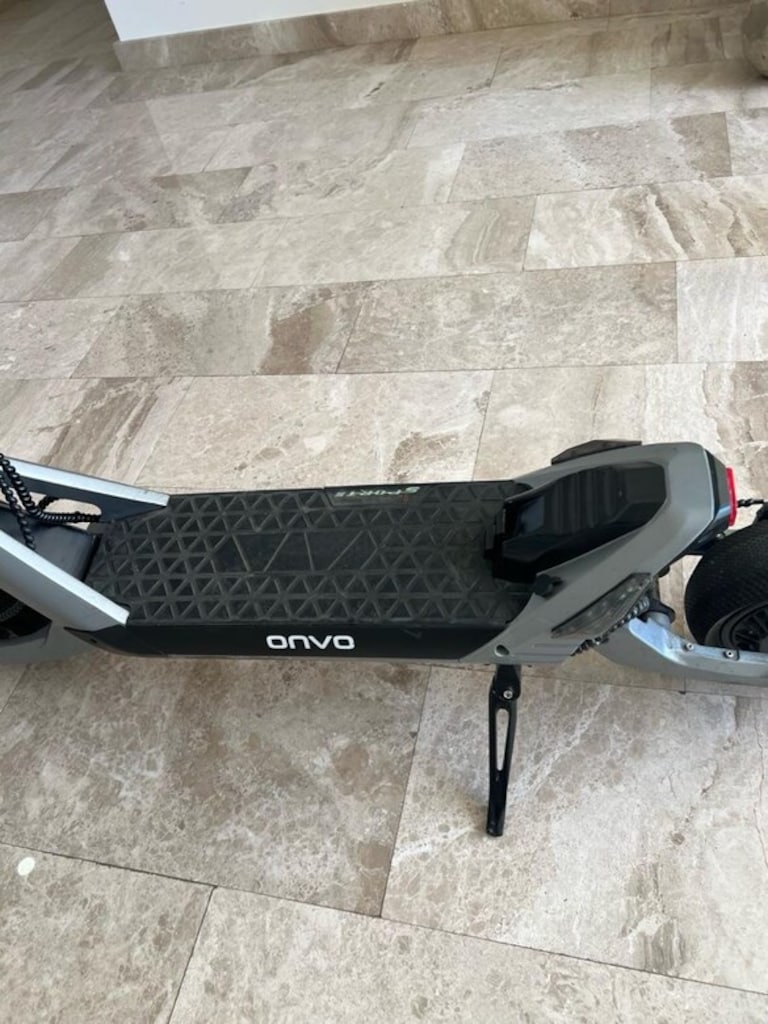 ONVO RX-05 elektrikli scooter. 673 km'dedir - 8