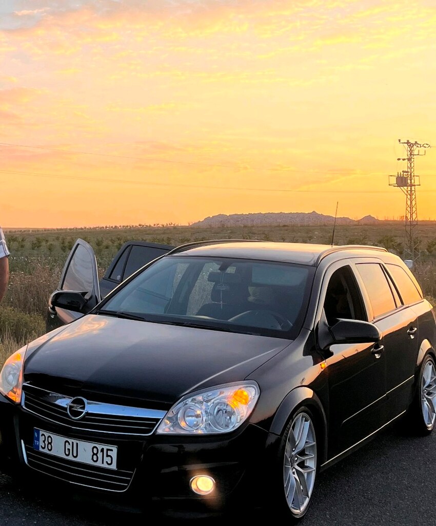 Opel Astra H kasa SW - 2