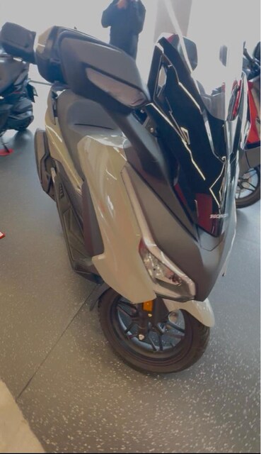 Honda forza 250 Se çantalı