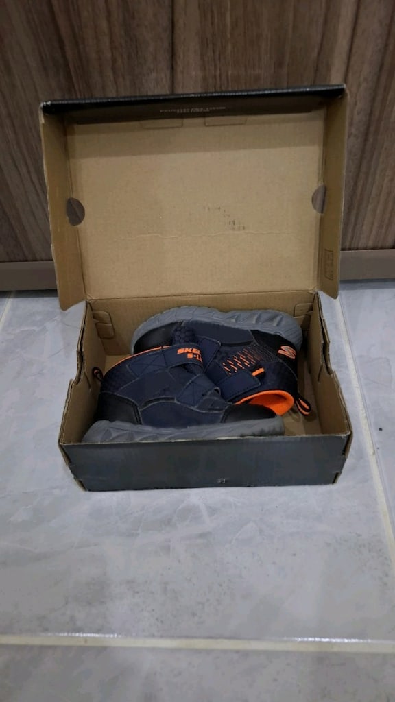 SKECHERS ERKEK ÇOCUK BOT ORJİNAL SIFIR AYARINDA 24 NUMARA - 9