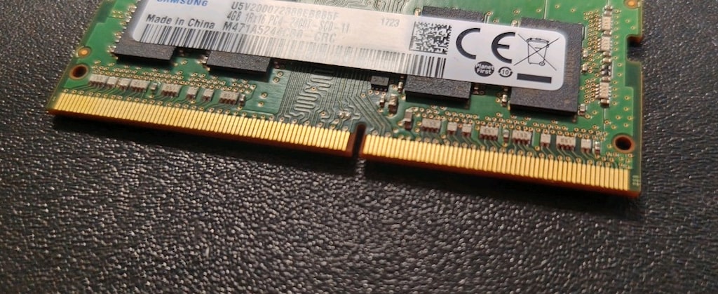Samsung 4gb DDR4 Ram1Rx16 PC4- 2400T - 3