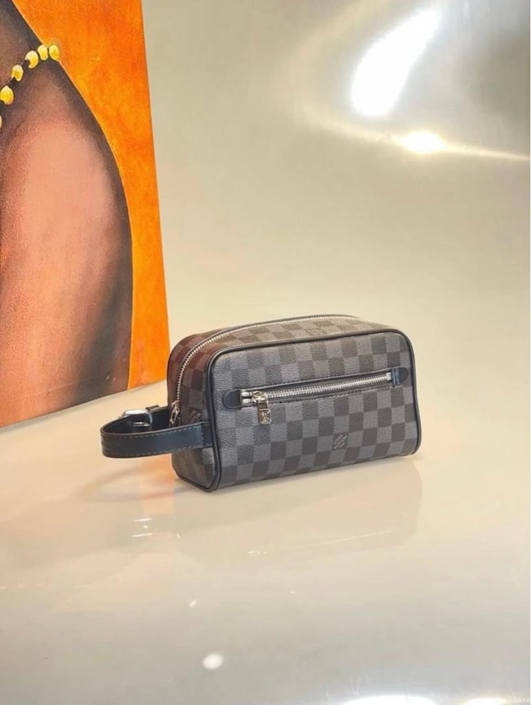 LV ERKEK EL ÇANTASI