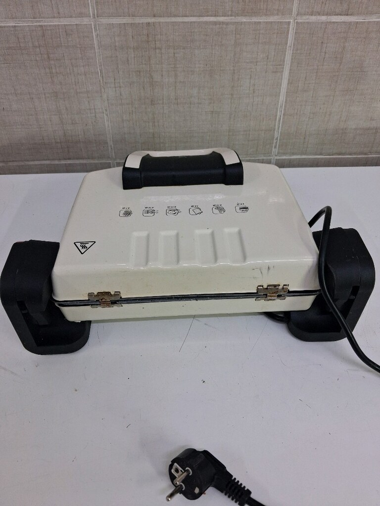 TOST MAKİNASI KARACA GAYET İYİ BİR SIKINTISI YOK - 8