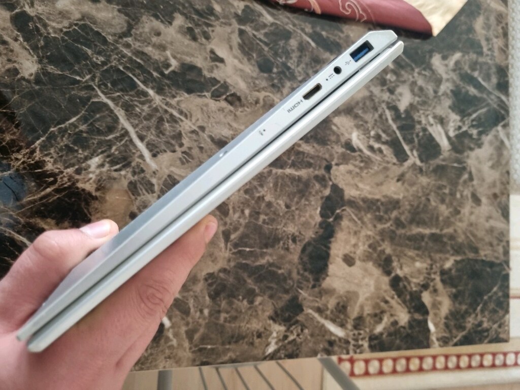 Casper C350 Laptop - 3
