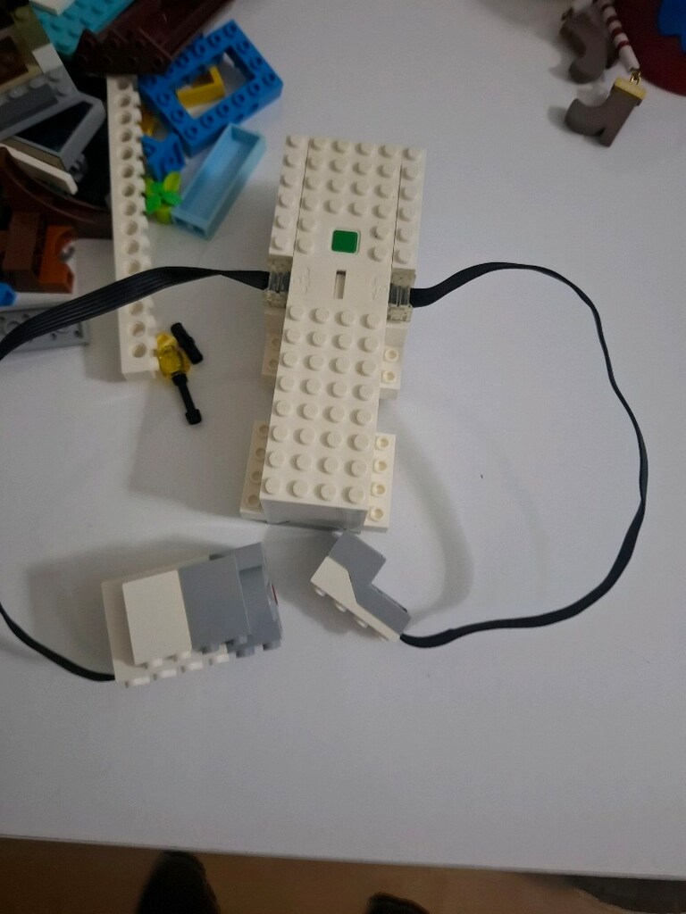 Lego 2 kutu orjinal ayrıyettende fazlslıktanda lego ilave 3.950 gram - 2