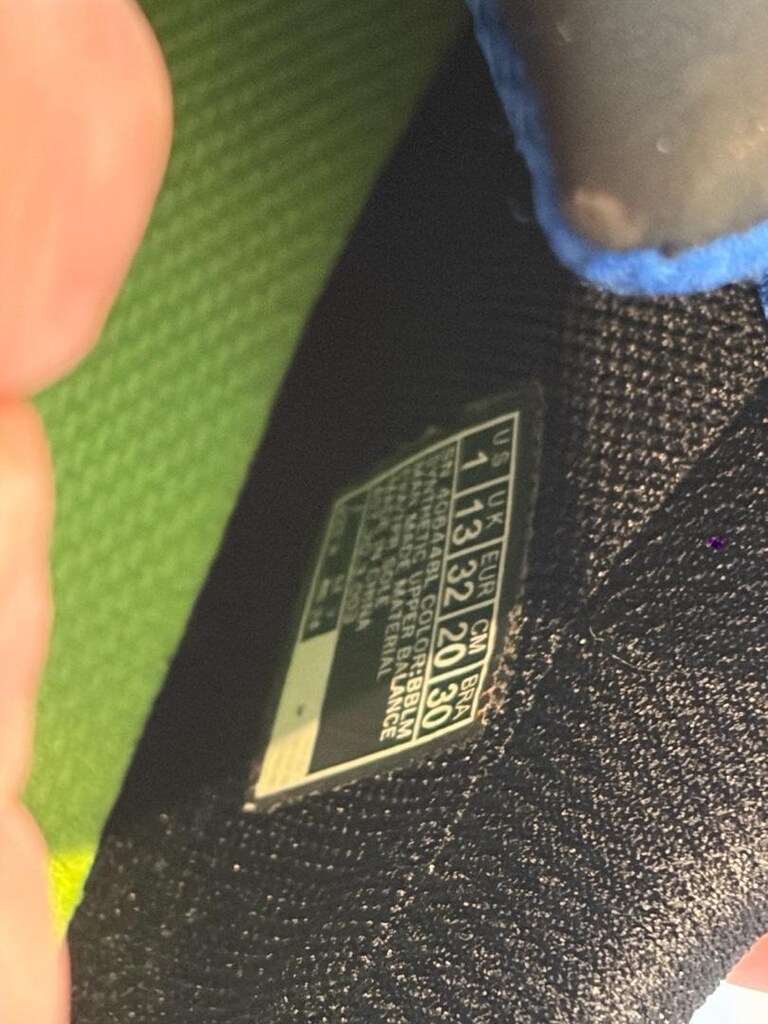 Skechers - 9