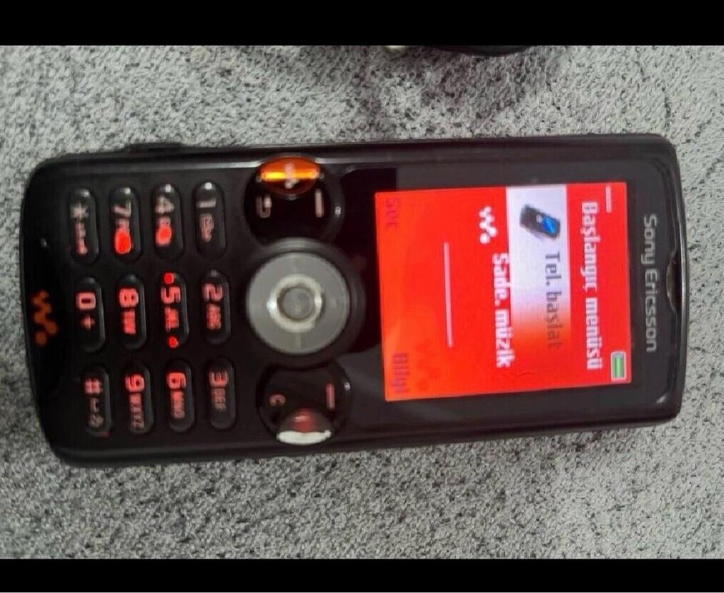 SONY ERİCSON - 3
