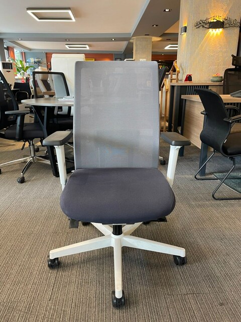 KLAS OFİS ÜSKÜDAR NURUS ME TOO BEYAZ ÇALIŞMA KOLTUĞU