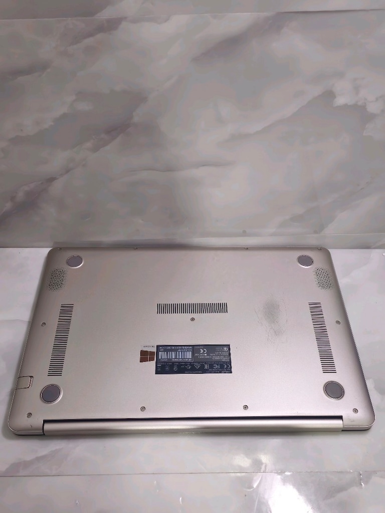 Asus i7 7700HQ GTX 1050 4GB 12GB Ram 256GB SSD - 5