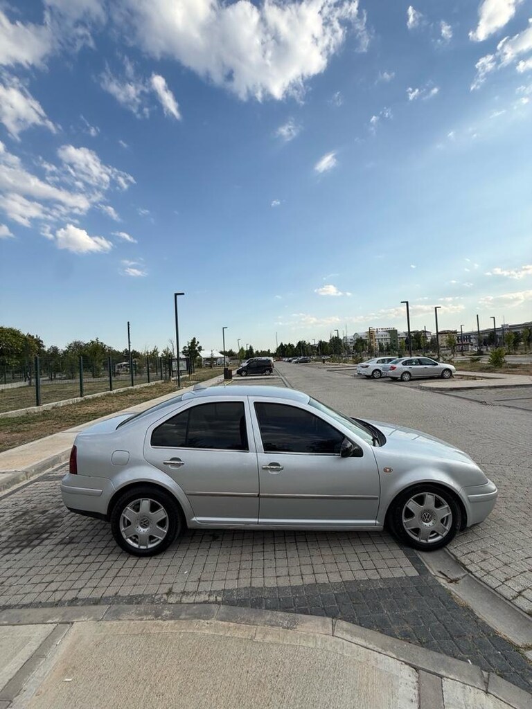 WV BORA 1.6 16v HATASIZ 2004 MODEL. - 2