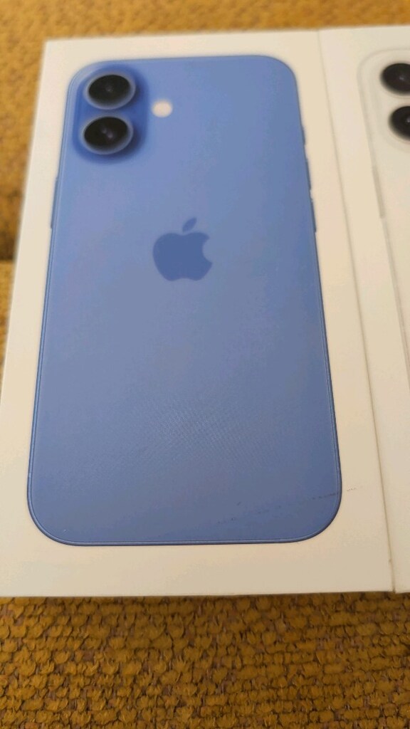 sıfır kapalı kutu iPhone 16 128 GB ada faturali full kutu - 2