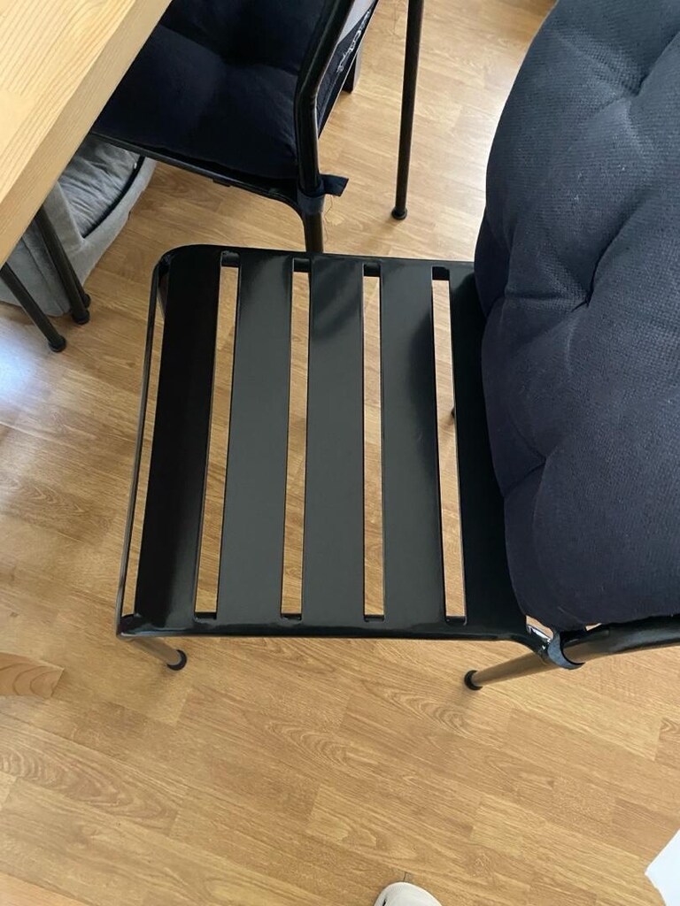 Gerçek Ahşap Masa ve Ikea Demir Sandalye - 4