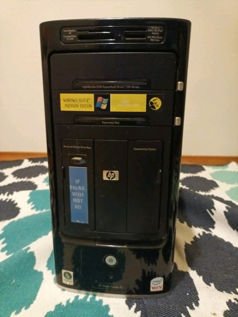 HP Pavilion Media Center PC M8000 - 2