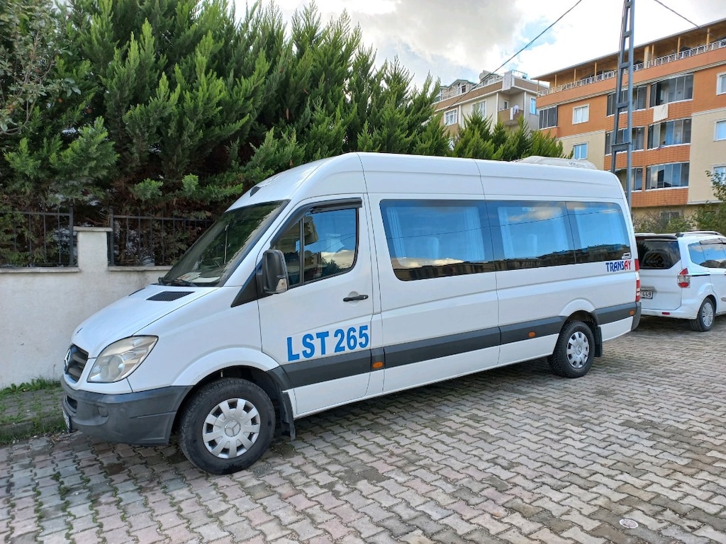 2012 model 16+1 sprinter - 6