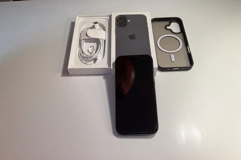 Kusursuz İphone 17 Siyah 256 GB Apple TR Garantili Orjinal Kutusunda - 2