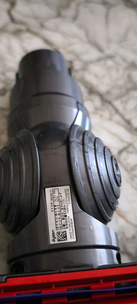 Dyson v12 başlık - 7