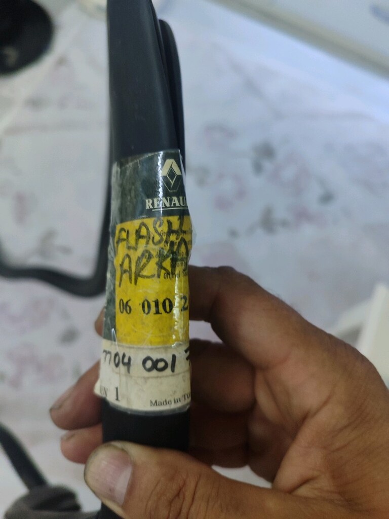 R11 flash orjinal yeni arka cam lastği - 2