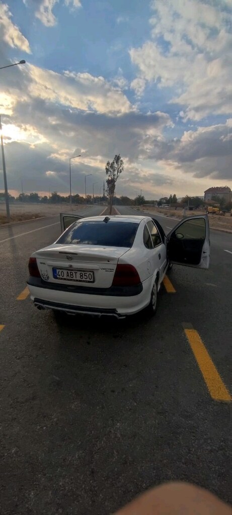 Opel Vectra - 3