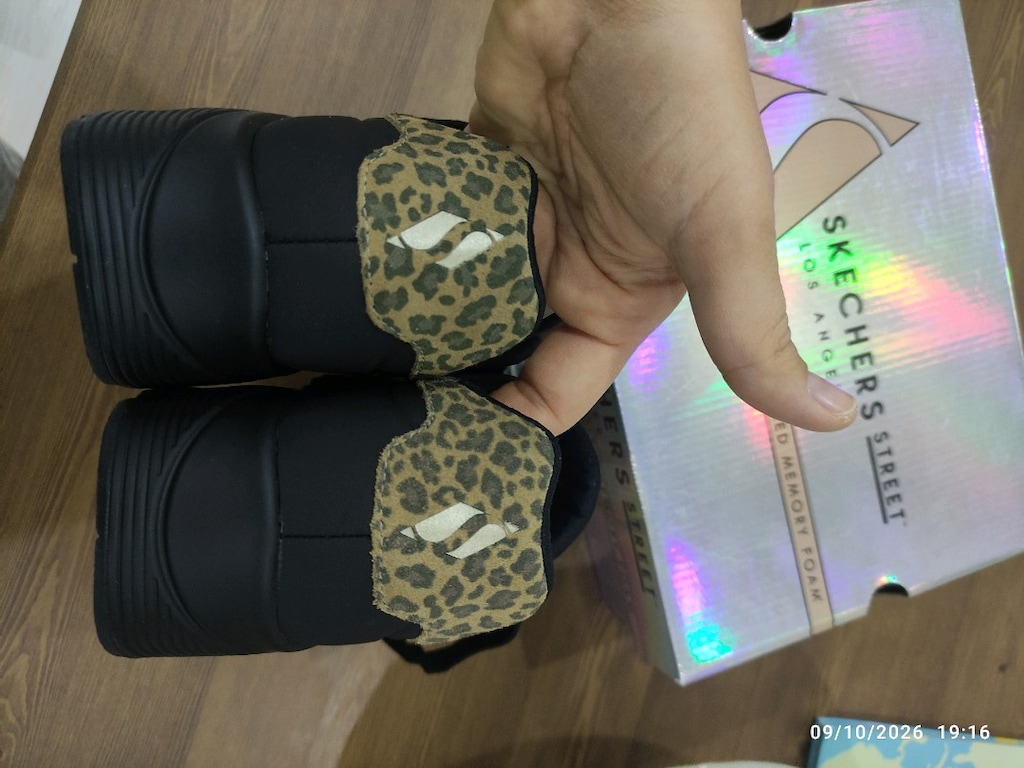 Skechers - 5