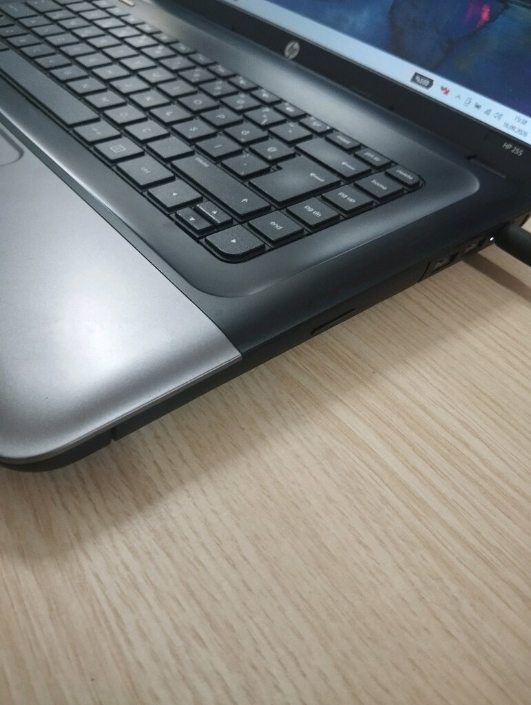 HP 255 G1 - 4