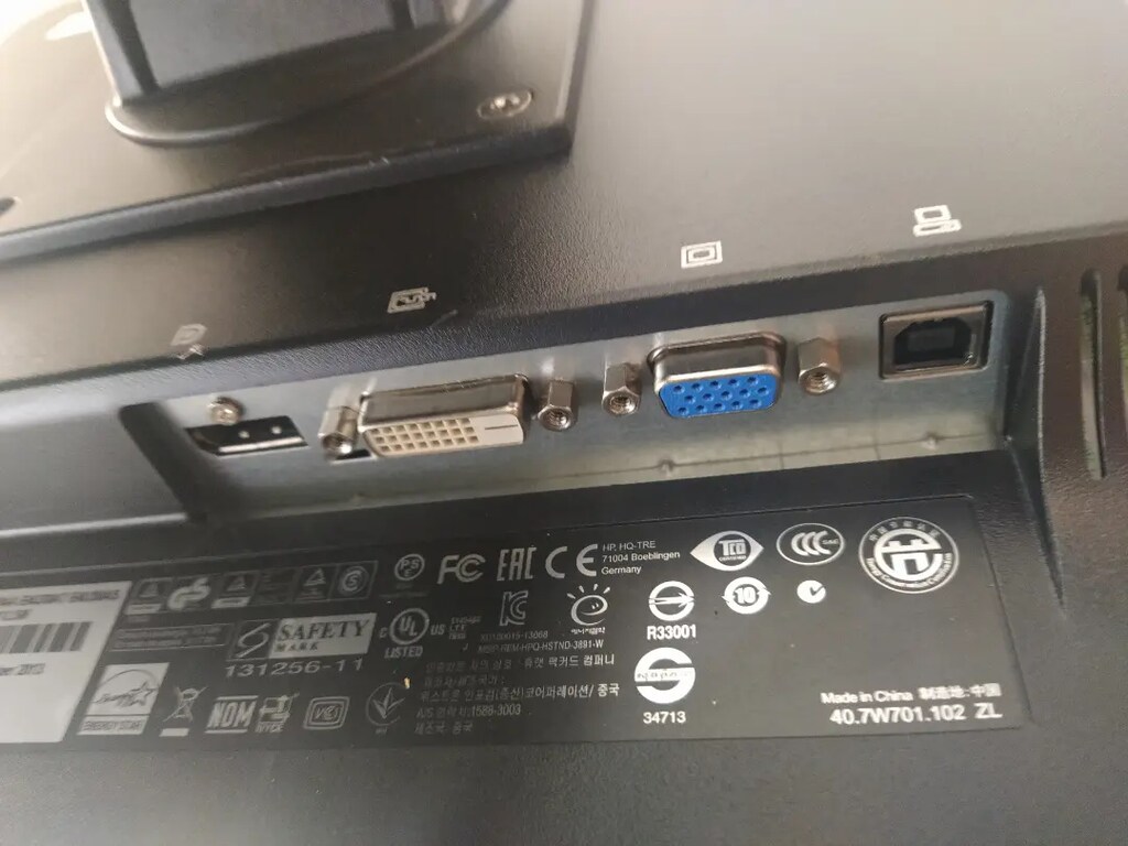 19 inç kare monitör VGA dvi display girişli - 3