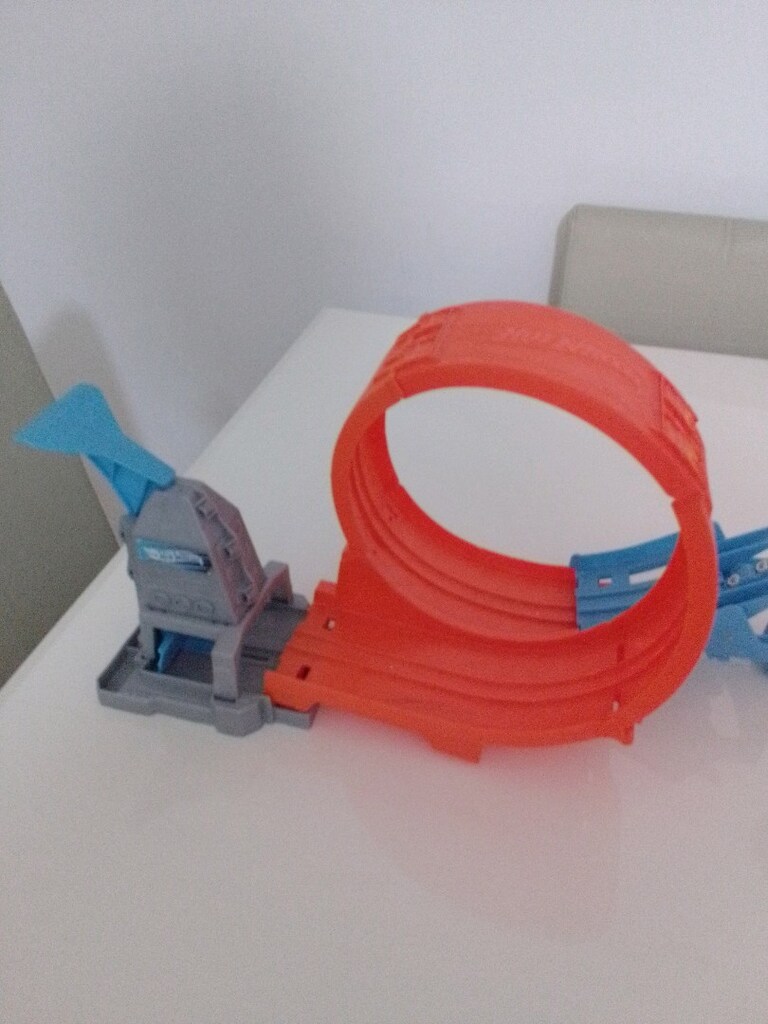 Hot wheels Hızlandırma rampası ve Ejderha tuneli - 2