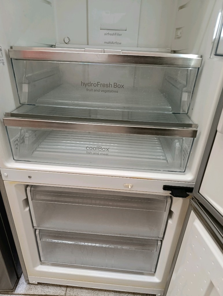Siemens İnox 505 LT NoFrost Alttan Donduruculu Buzdolabı - 4