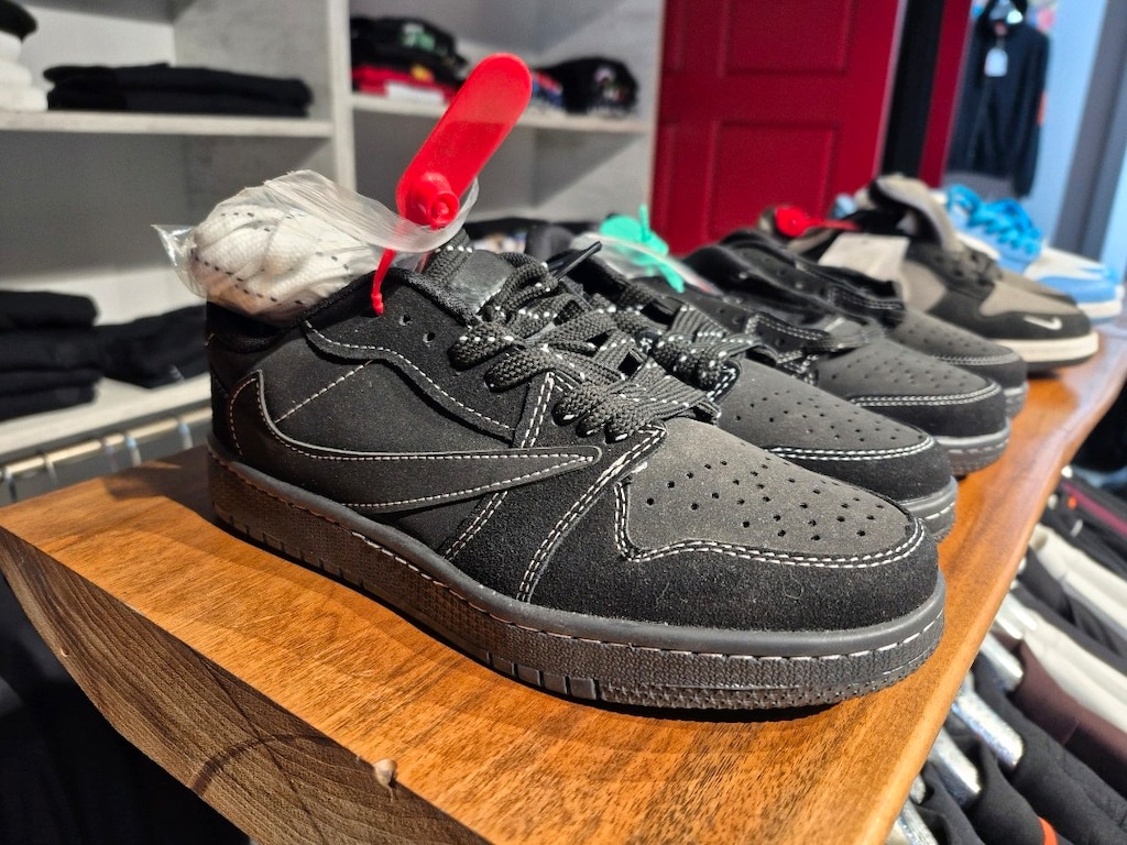Cesitlil Nike ayakkabılar, cok ucuz dukkani taşıyoruz - 4
