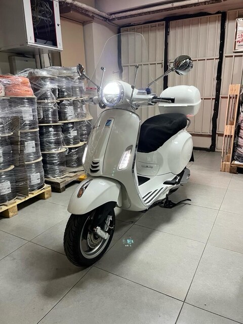 piaggio vespa primavera 125