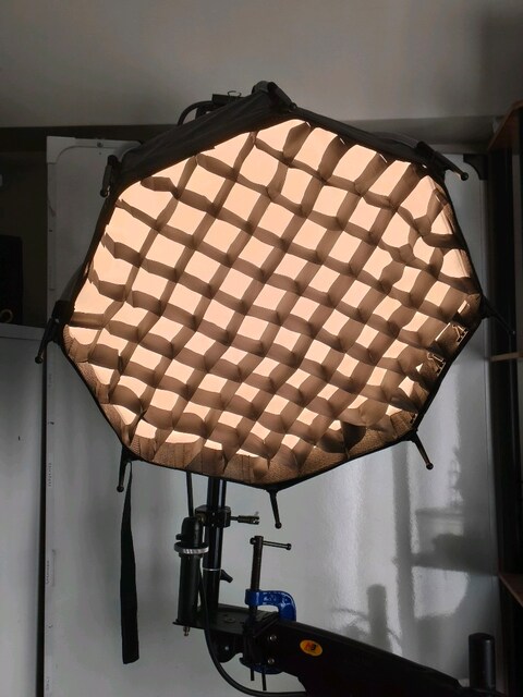 Ulanzi AS-045 Izgaralı ve Gridli Softbox, 45 cm Siyah