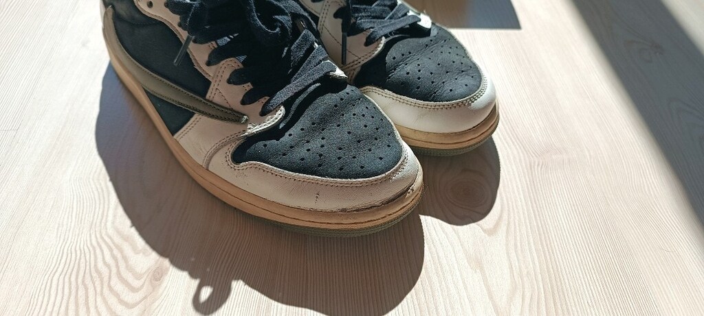 Air Jordan 1 Low Travis Scott Olive (W) 42 - 8