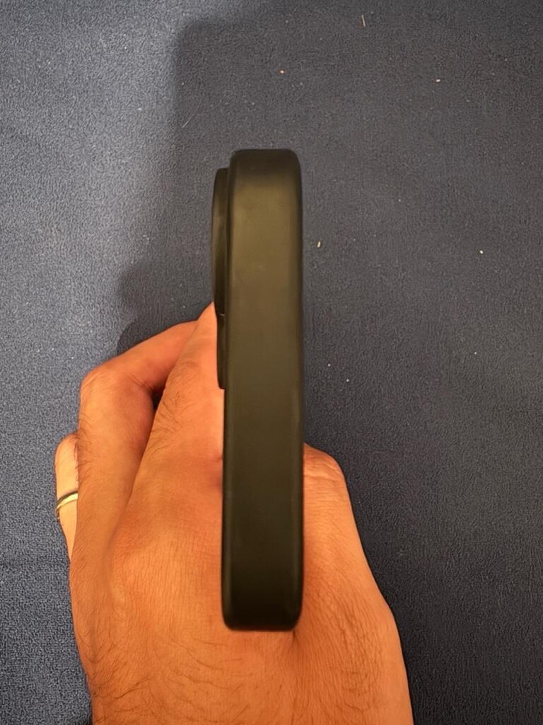 iPhone 16 Cam MagSafe Siyah Kılıf - 6