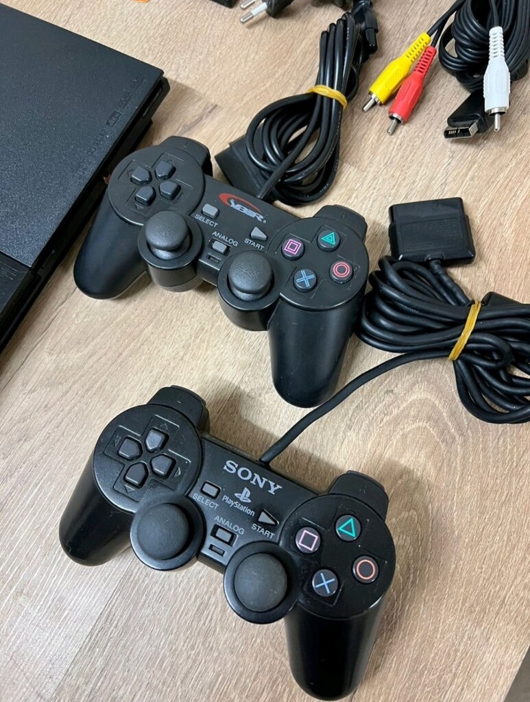 PLAYSTATİON 2 SONY SLİM MODEL 64 GB + 20 TANE POPÜLER OYUN YÜKLÜ TEMİZ - 3