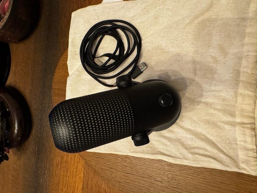 Razer Seiren V2 X USB Mikrofon – Çok Az Kullanılmış - 5